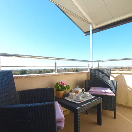 Apartment Darko 2015