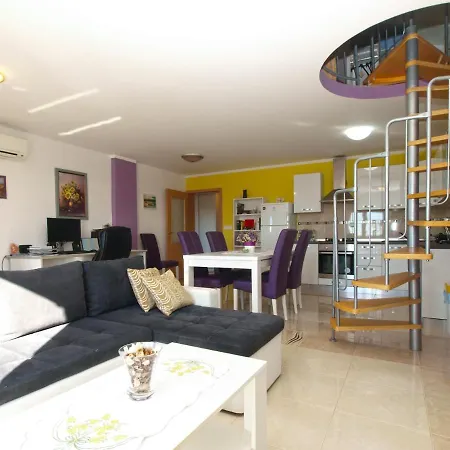 Apartment Darko 2015